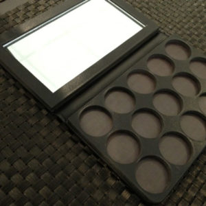 15 Well Refillable Pallete